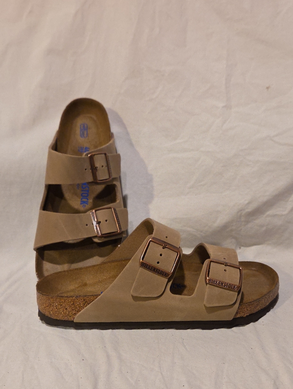 Birkenstock Arizona Sandals in Tabacco Brown. EU 40, US Women 9 US Men 7